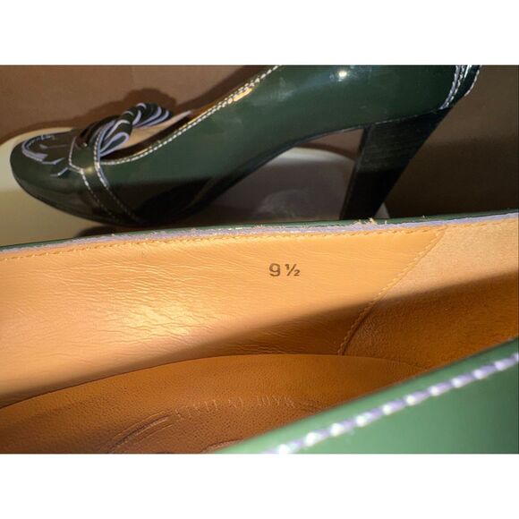 Tod’s Green Leather Loafer Heels - Picture 11 of 11